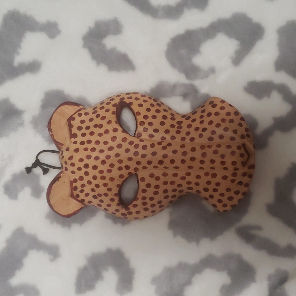Leopard wooden mask